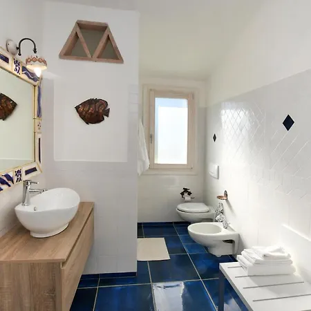 Villa Amaca Con Piscina A Sfioro Riscaldata E Vista Mozzafiato Sulla Costa *