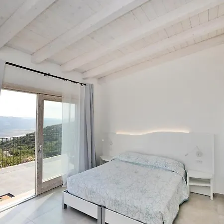 Amaca Con Piscina A Sfioro Riscaldata E Vista Mozzafiato Sulla Costa * Cannigione